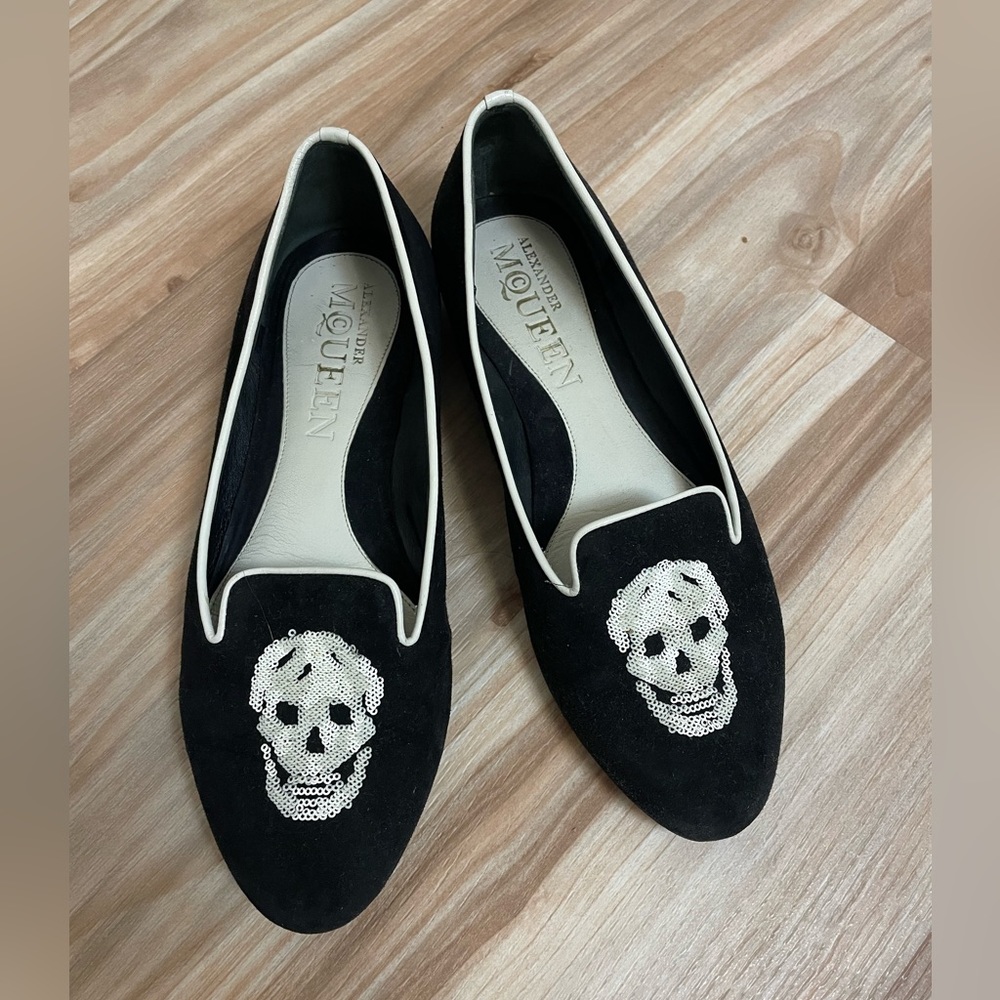 McQueen women flat size 7